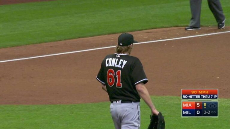 MIA@MIL:Conley begins 8th with strikeout