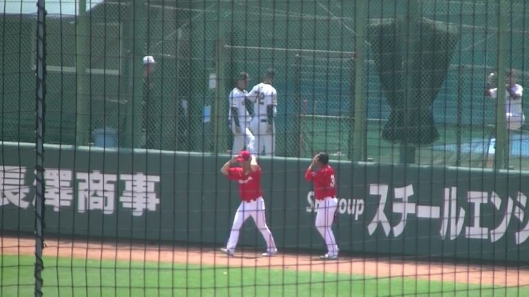 浦和学院のレジェンド大竹寛に挨拶しにくる浦和学院出身HONDAの津田翔希と三井雄心＜読売ジャイアンツ3軍 対 HONDA 2025年5月20日＞