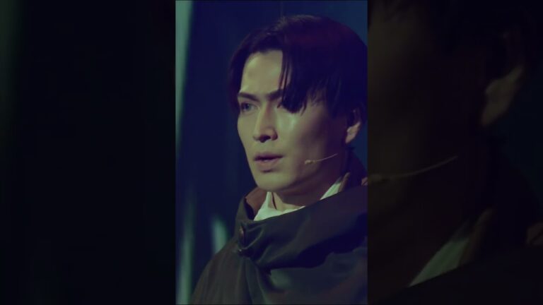 “Keep still...If you don’t, I’ll never get...A clean cut of your flesh.” #ATTACKonTITAN  #進撃の巨人