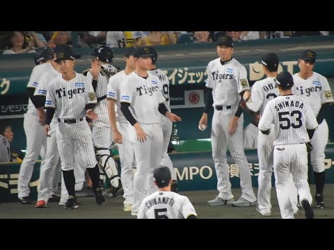 【復活の無失点】復帰登板を無失点で終えベンチに引き上げる石井大智