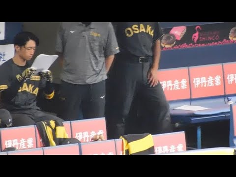 【お勉強タイム】相手投手の情報をしっかり読み込んで準備する近本光司