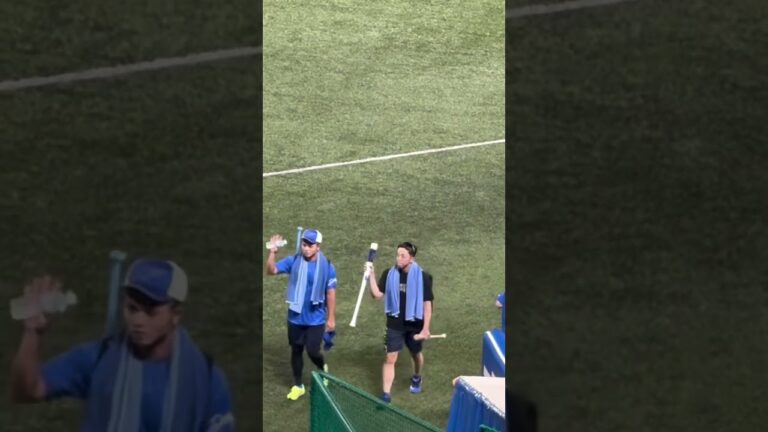 【中日】 ファンに手を振り球場を後にする岡林選手と石橋選手 #中日ドラゴンズ #岡林勇希 #石橋康太 #明治神宮野球場