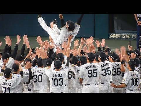 【最強軍団を率いた選手会長】中野拓夢 監督に続いて胴上げ