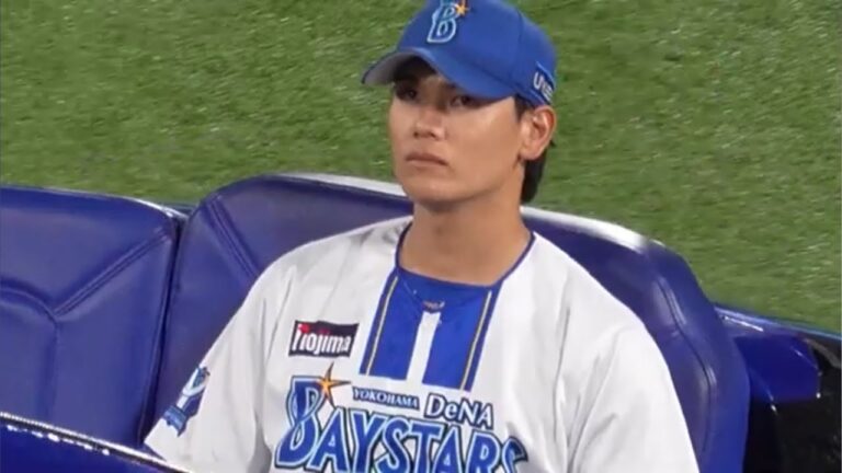 【CS1st/影のヒーロー】11回表の厳しい場面で坂本裕哉が登場！マウンドにナインが駆け寄り一人ずつ声を掛け合う(2025.10.12/横浜スタジアム）