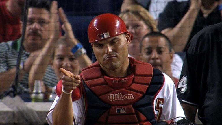 KC@WSH: パッジが腕を振るい、3人のランナーをアウトにする