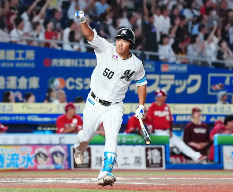 ロッテ・愛斗　恩返し満弾！楽天・吉井新監督の初陣白星阻止　移籍1号で77日ぶり貯金1導いた - スポニチ Sponichi Annex 野球