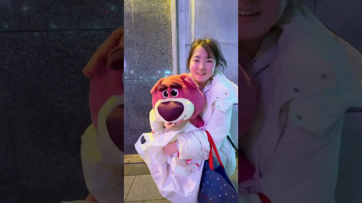 【ドッキリ】いきなり「推し」のプレゼントをあげたらどんな反応？【クレーンゲーム】 #はねまりチャンネル