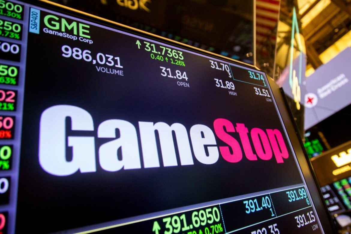ゲームストップＣＥＯが自社株買い増し、持ち分は1400億円超に - Bloomberg