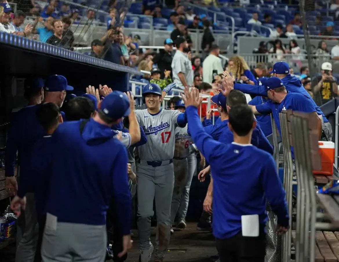 ドジャース・大谷 大喜びの予想は本塁打予想ゲーム ボールはブルペンの自軍スタッフがキャッチ― スポニチ Sponichi Annex 野球 ドジャース・大谷 大喜びの予想は本塁打予想ゲーム ボールはブルペンの自軍スタッフがキャッチ― スポニチ Sponichi Annex 野球