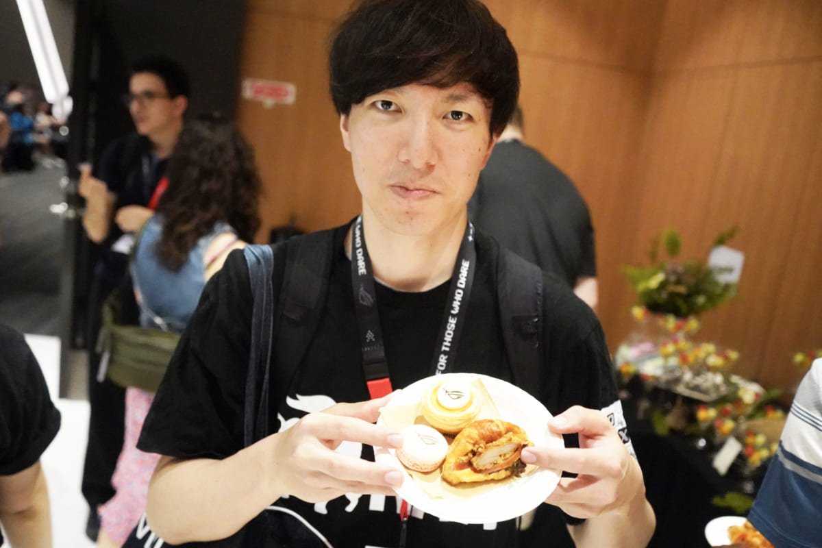 軽食でおもてなし
