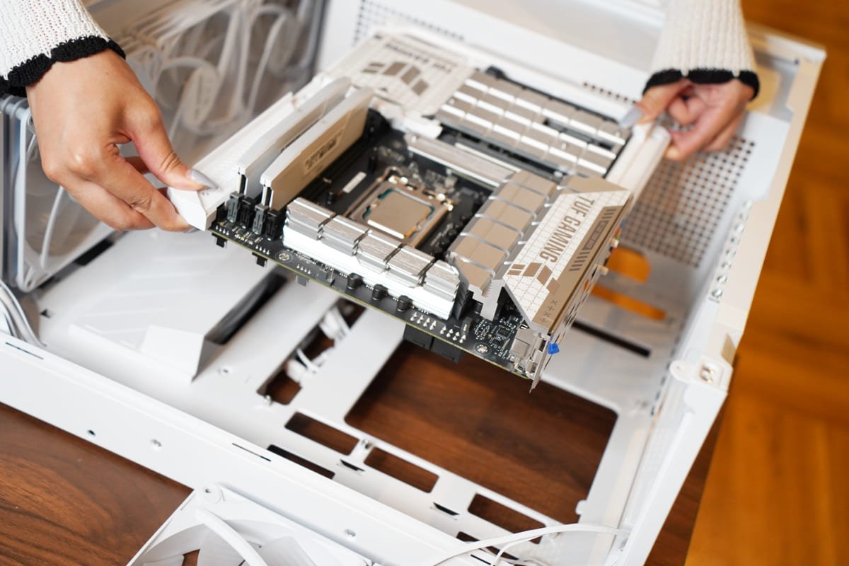 マザーボード取り付け