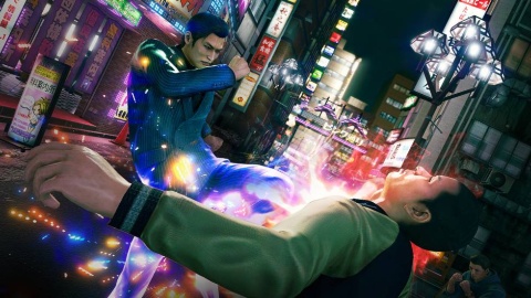 バトル部分は迫力が増したし、なんか記憶に残る『龍が如く3』のプレイ体験よりも技がきれいにつながるような気がする。試遊版だから難度が低くなってることもあるが、自分がうまくなったような気分が味わえた