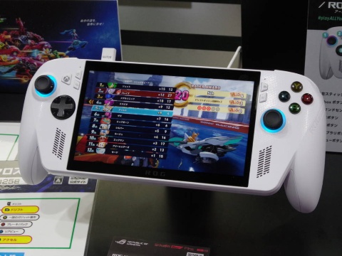 「ROG Xbox Ally」の価格は8万9800円（税込み）。こちらもXboxアプリのフルスクリーンメニューを利用できる