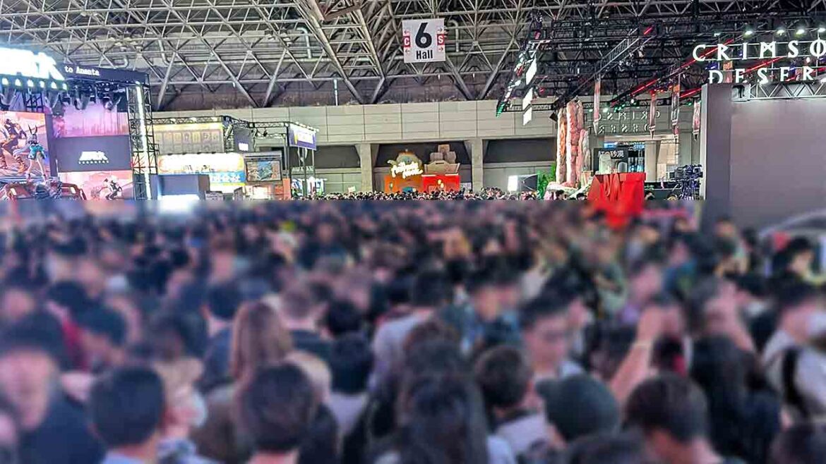 Riot Games、無限大ANANTA前の通路は大渋滞必至！【TGS2025】：日経クロストレンド