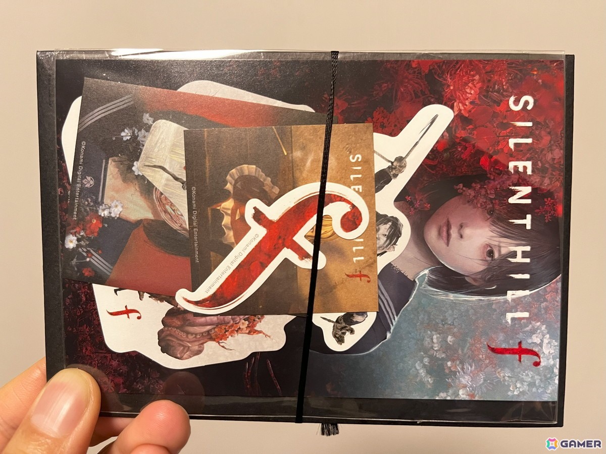 「SILENT HILL f 残置物展」レポート：ゲームの世界に迷い込んだような空間で体験する、“手のひらで味わう”謎解きの手応え【TGS2025】の画像