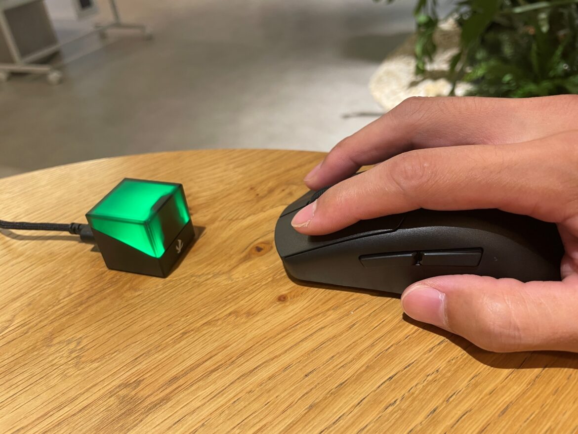 エレコム、UWB帯&True8,000Hzの“一線級”ゲーミングマウス「VM800」を9月下旬投入! – GAME Watch エレコム、UWB帯&True8,000Hzの“一線級”ゲーミングマウス「VM800」を9月下旬投入! - GAME Watch