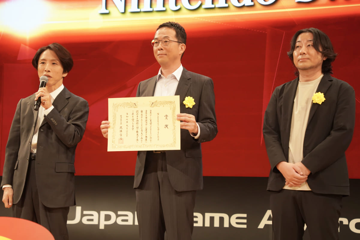 左から堂田卓宏さん、河本浩一さん、佐々木哲也さん