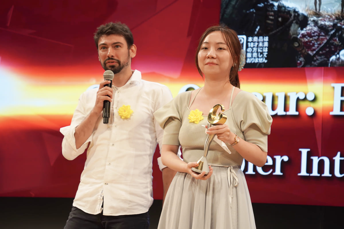 スタジオを代表してコメント