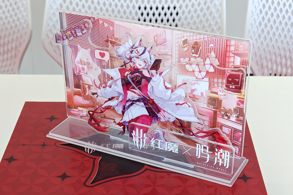 本気のコラボモデルを感じさせるアクスタ