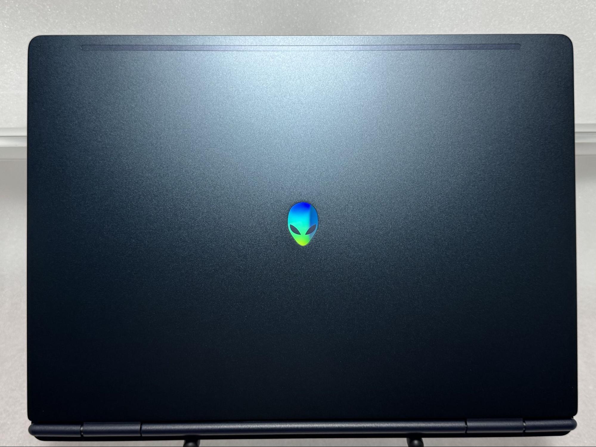 ゲーミングノートPC「Alienware 16 Aurora」レビュー・感想・評価:わざと負荷をかけて快適に動くか検証してみた_002