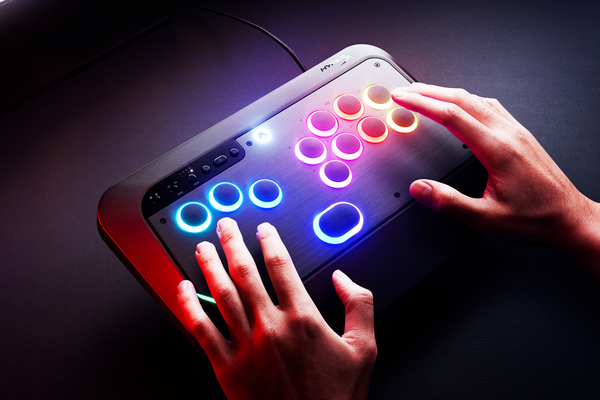 HPがインテル、AMDを選べるゲーミングノートPC「HyperX OMEN MAX 16」発表