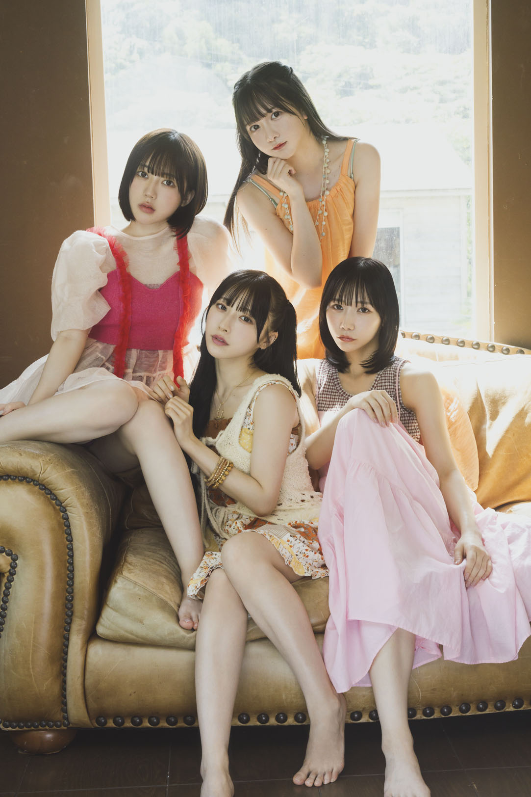 架空アイドルの写真集『ノンレゾン 1st写真集〈QUINTET〉』まさかの重版。実在しない彼女たちによる「お渡し会」の実施も決定_008