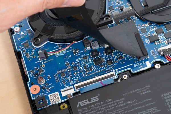 TUF Gaming A14 FA401EAの空きM.2スロットの写真