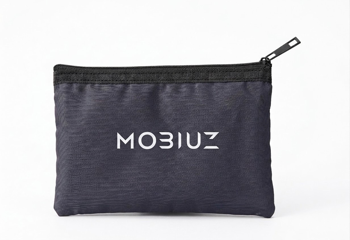 MOBIUZオリジナルポーチ