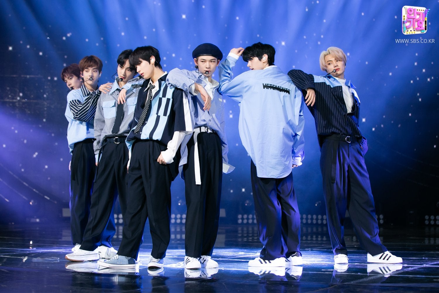 Sbs人気歌謡pd手帳 1213写真の裏側のパフォーマンス K Pop Wacoca Japan People Life Style Sbs人気歌謡pd手帳 1213写真の裏側のパフォーマンス K Pop Wacoca Japan People Life Style