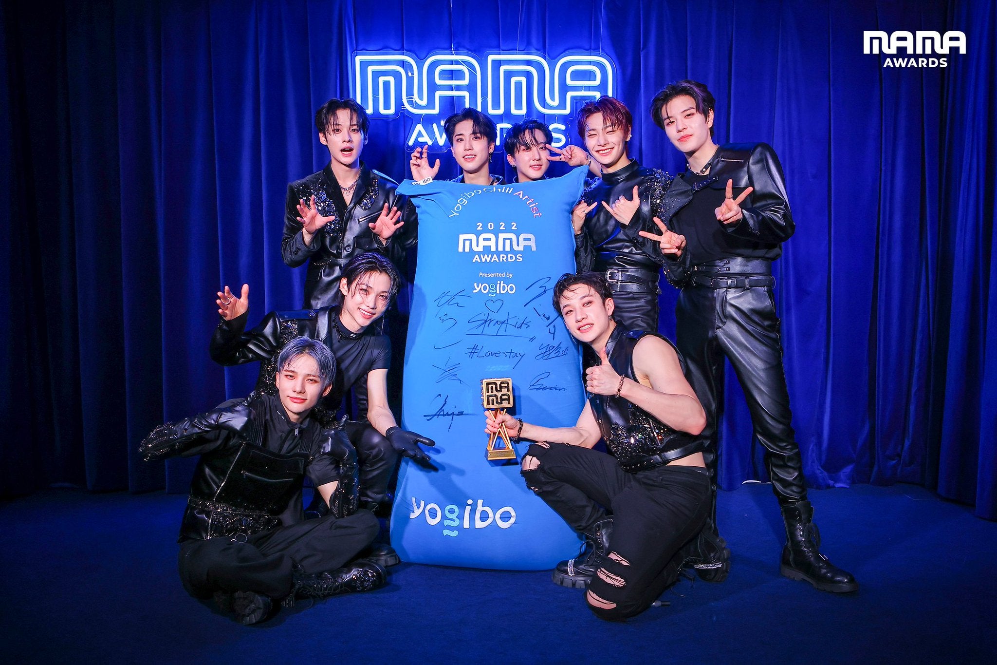 221130 MAMA ツイッター更新 [2022MAMA_Moment] Yogibo Chill アーティスト