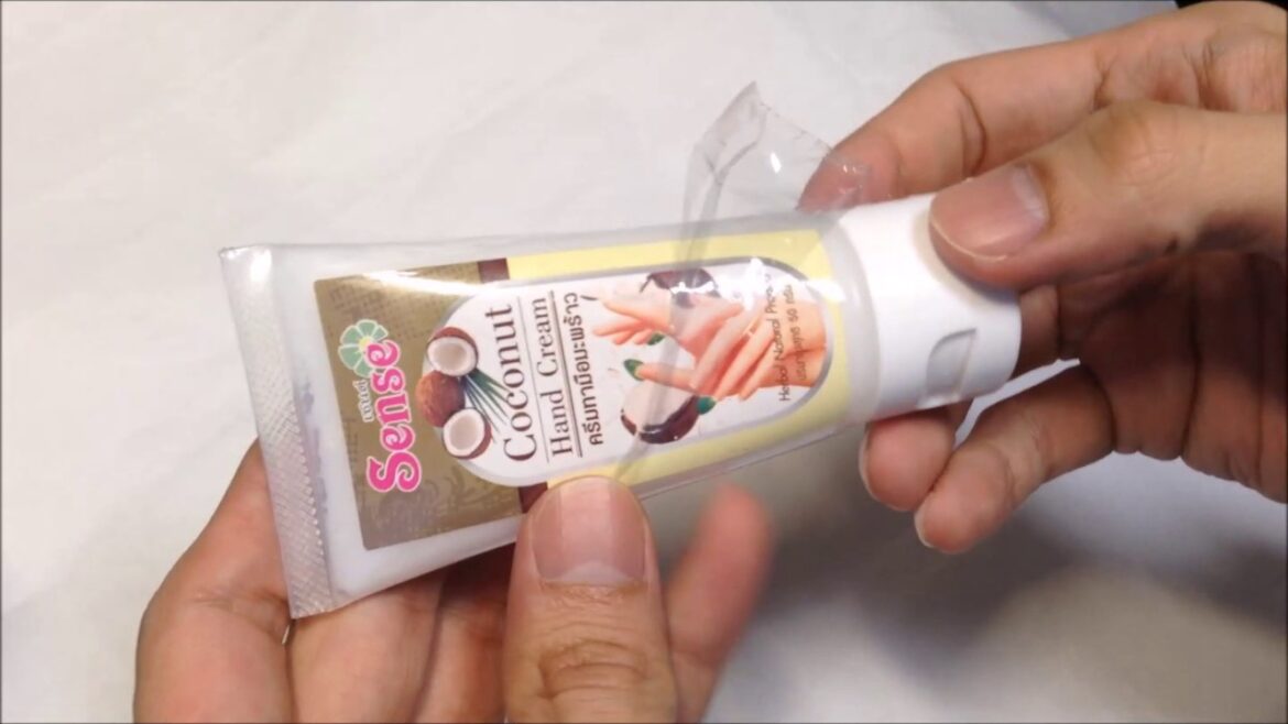 ココナッツハンドクリームを塗ってみました！coconut hand cream