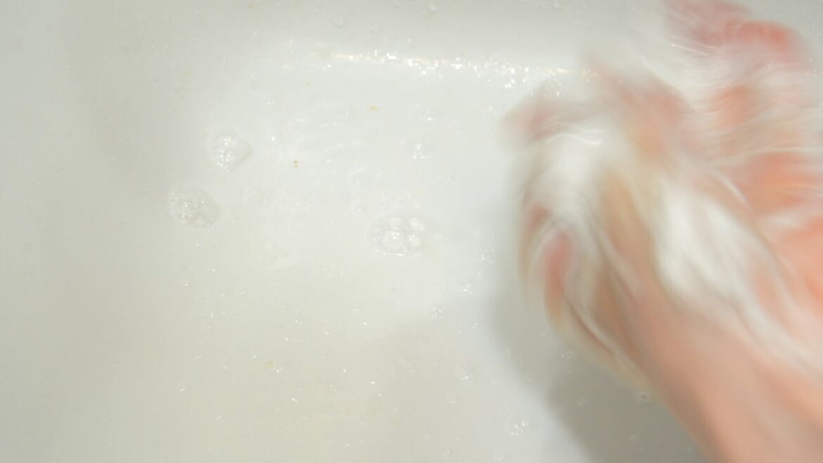 DR ブローナ社製 洗顔+クレンジング+ボディ洗浄 コストコ購入 DR.Bronner's 18 in 1 Hemp rose pure castile soap [costco]