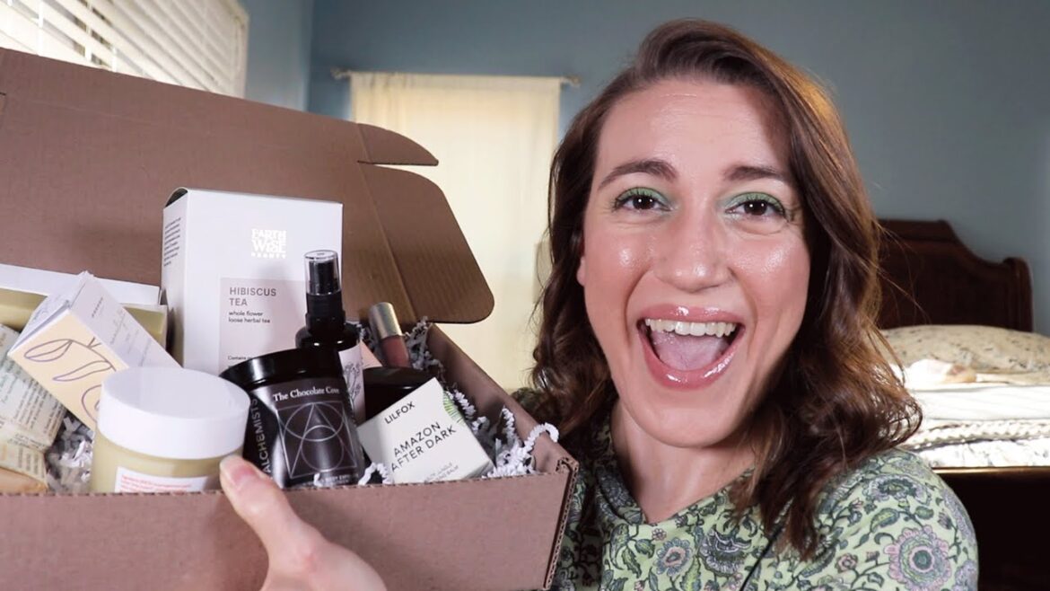 BEAUTY GARDEN x CRUELTYFREEVEGANBEAUTY Box Collab! BEST BEAUTY BOX EVER!