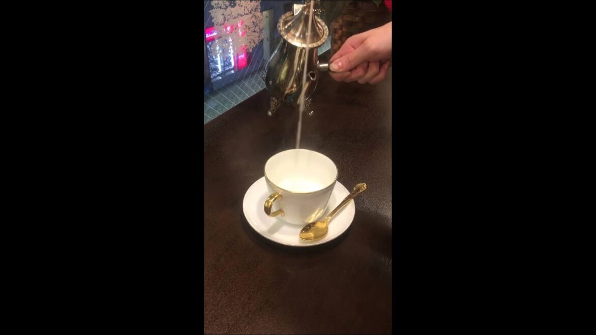 ふわふわな泡が魅力的なカフェオレ