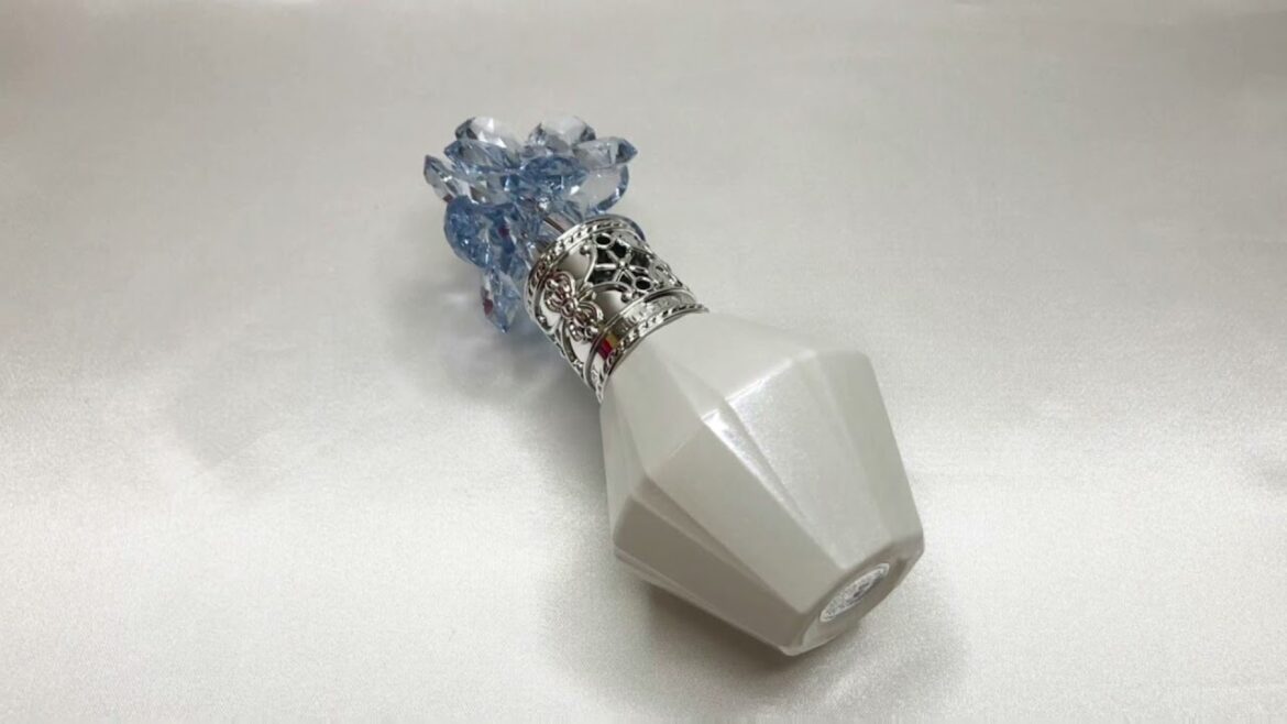 【スウォッチ】ジルスチュアート クリスタルブルーム  サムシングピュアブルー  パフュームド ヘアミスト 2021 【スウォッチ】ジルスチュアート クリスタルブルーム  サムシングピュアブルー  パフュームド ヘアミスト 2021