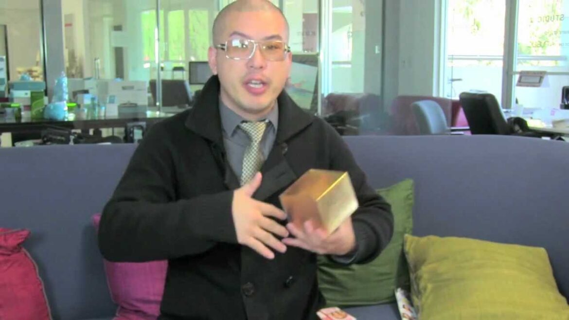 Dr. Fei Bi Demonstrates the Seacret Recover