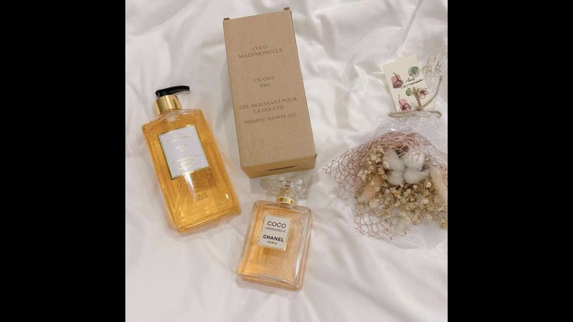 Sữa tắm nước hoa Coco Mademoiselle ( mẫu mới 350ml)