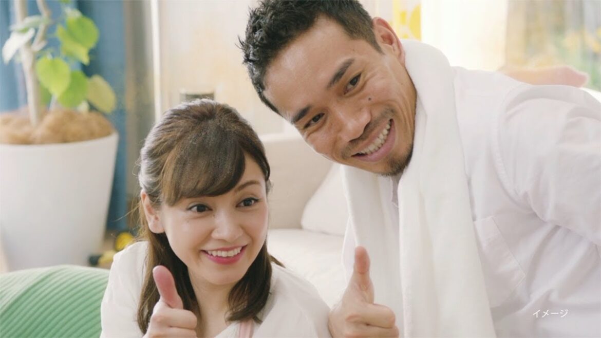 長友佑都&平愛梨、夫婦でCM初共演 仲良し夫婦の笑顔にほっこり 『花王メリット』新CM「ダーティ親子春」篇 長友佑都&平愛梨、夫婦でCM初共演 仲良し夫婦の笑顔にほっこり 『花王メリット』新CM「ダーティ親子春」篇