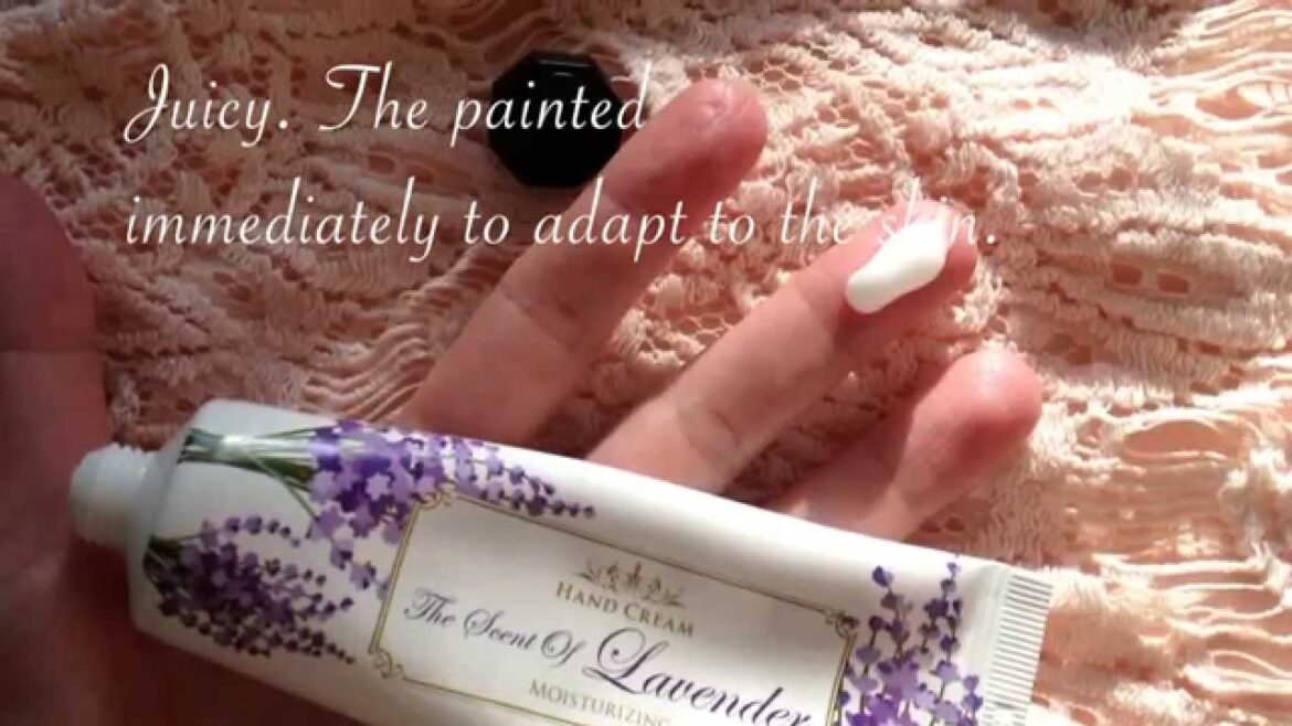 さらさらハンドクリーム　すぐにパソコン作業ができる。Surface is smooth hand cream