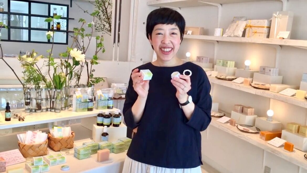 5月限定『レモングラスと柑橘のスキンクリーム』/SAVON de SIESTA