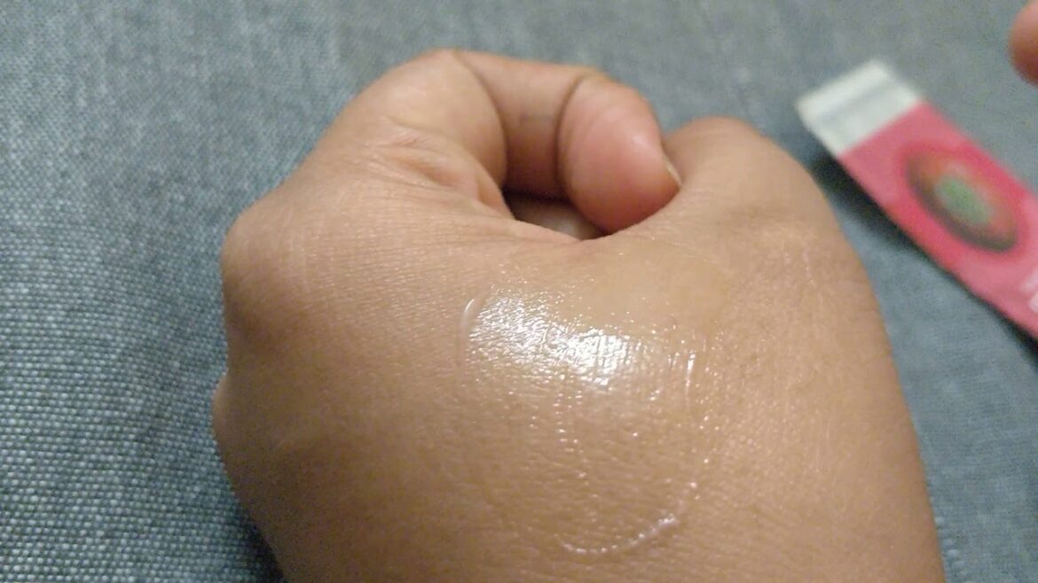 Yummy Hand creams - The Body Shop Strawberry Hand Cream Review