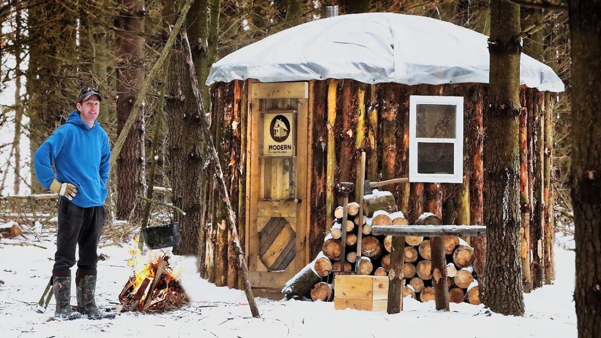 Building a Simple Log House (for Cheap) - Anyone Can Do This!!! (Start to Finish)