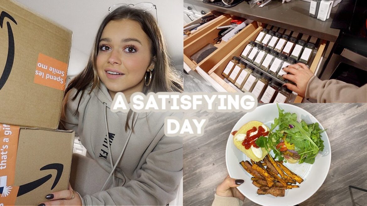 Holiday Shopping, Amazon Unboxing's, Kitchen Organization & Burger Night