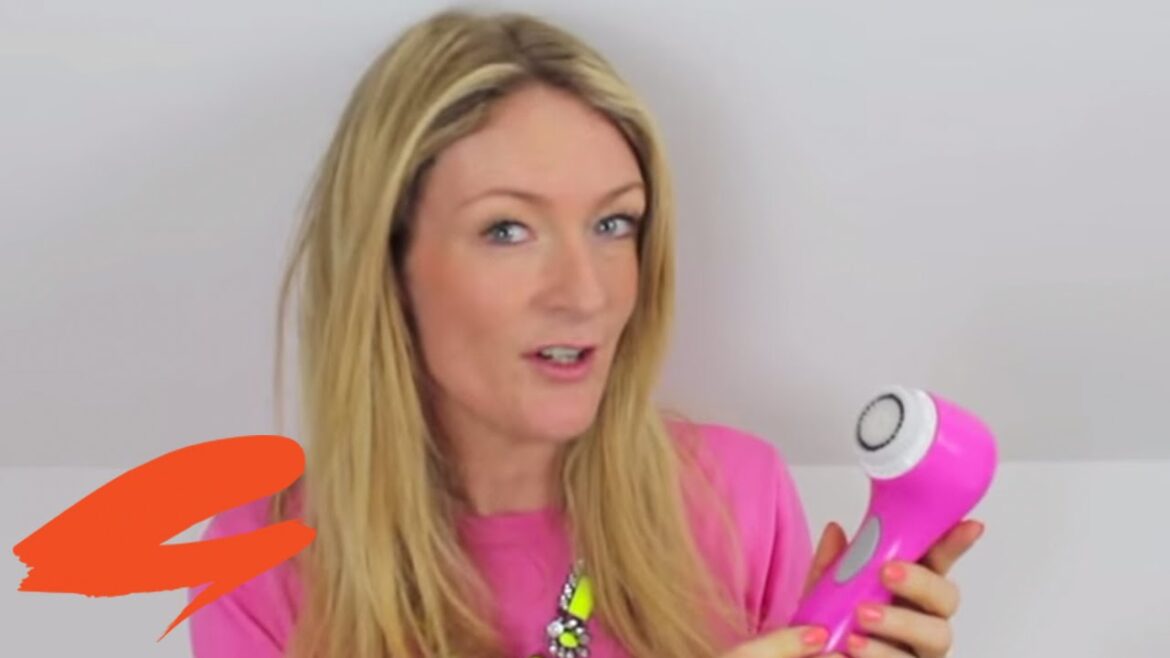 Products I need in my life (Editor's Vlog) | Get The Gloss