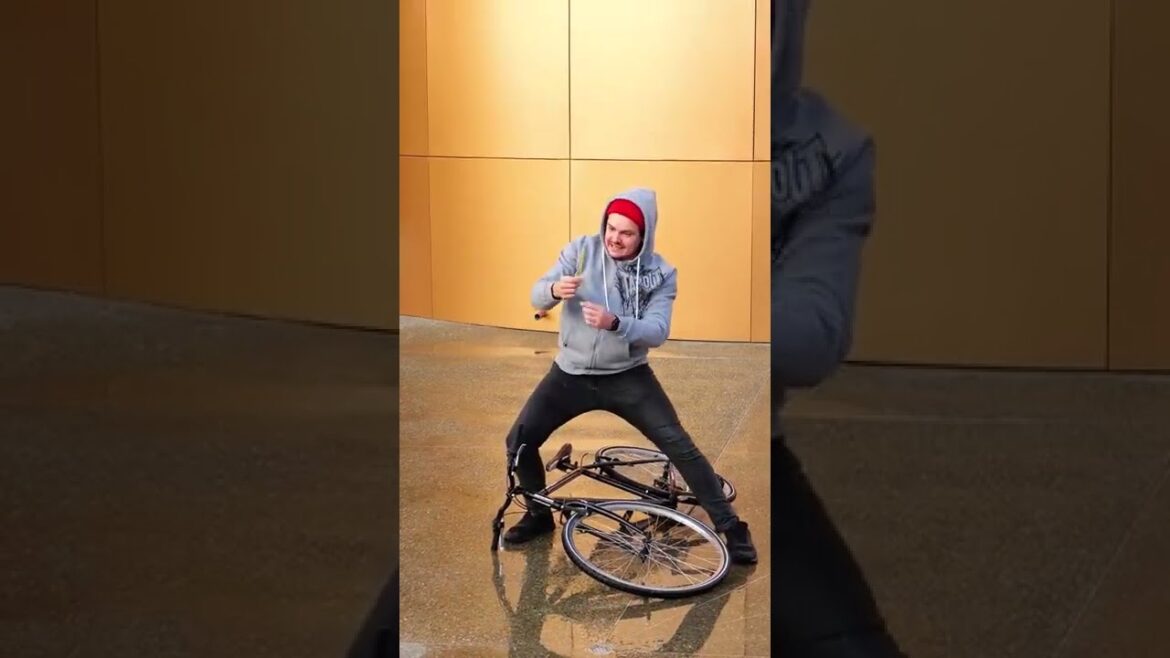 Useful hacks for cyclists 🚴 #Shorts