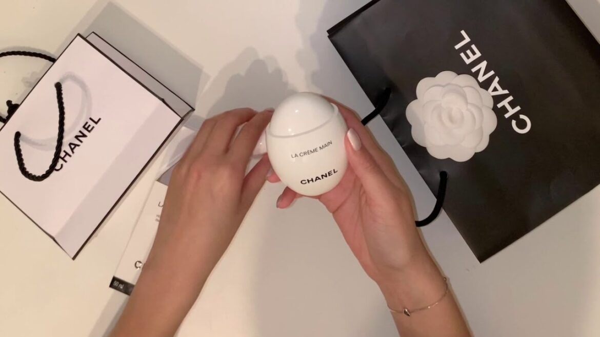 Chanel La Creme Main Unboxing and Try on