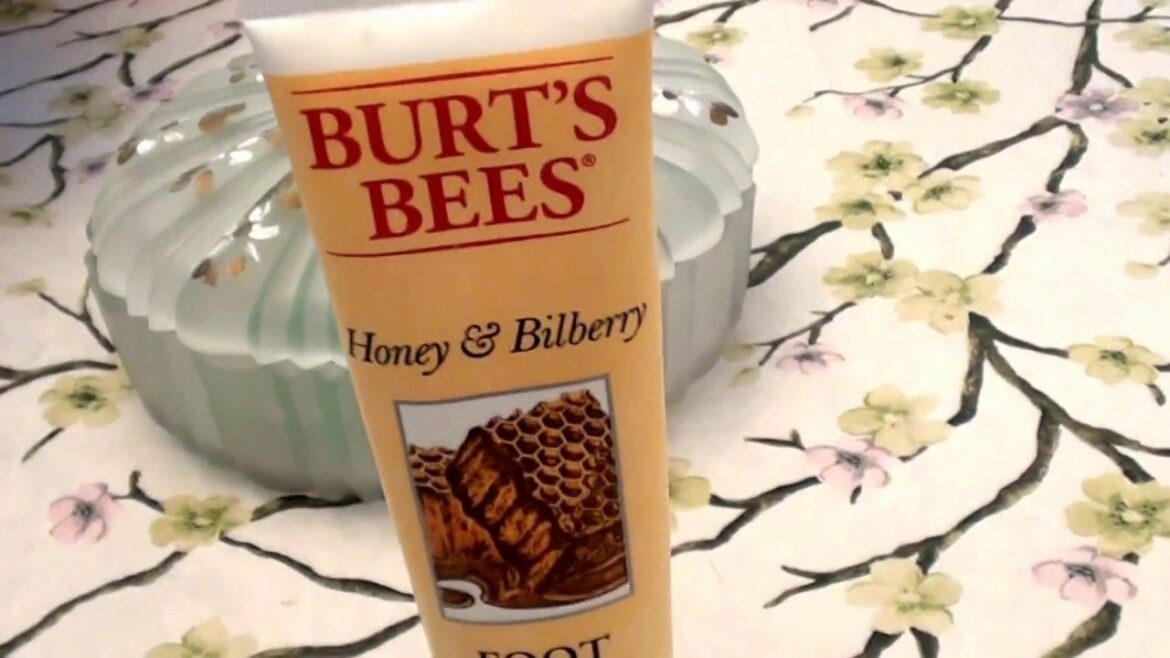 Burt's Bees Honey & Bilberry Foot Cream REVIEW