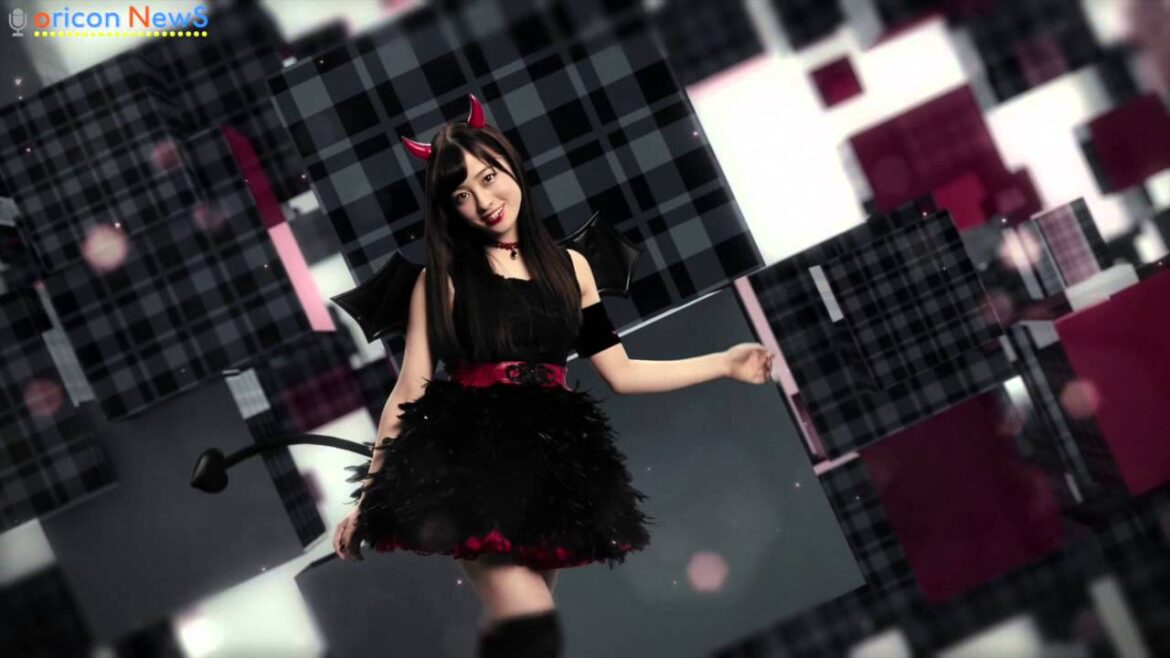 悪魔になった橋本環奈が微笑む　ロート製薬『リップベビークレヨン』CM