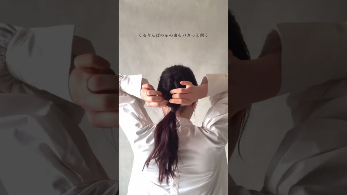 すぐできて崩れない♪巻かない高めのお団子ヘアで抱っこ紐にもおすすめです✨ すぐできて崩れない♪巻かない高めのお団子ヘアで抱っこ紐にもおすすめです✨