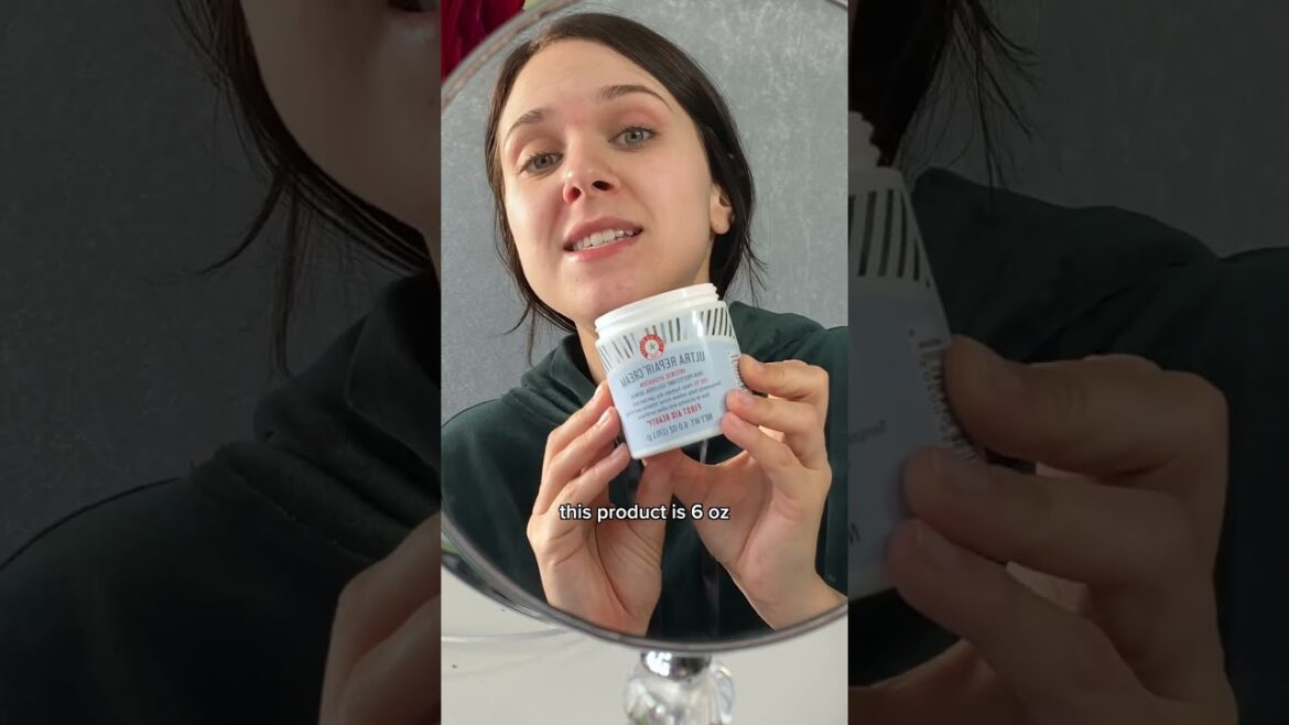 BEST DRY SKIN MOISTURIZER | FIRST AID BEAUTY ULTRA REPAIR CREAM HONEST REVIEW | #shorts #skincare